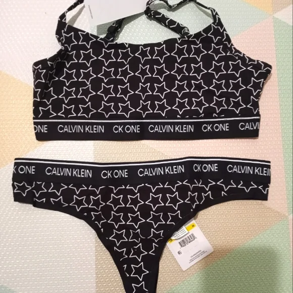 CALVIN KLEIN BRA AND MATCHING THONG SIZE M - Picture 4 of 8